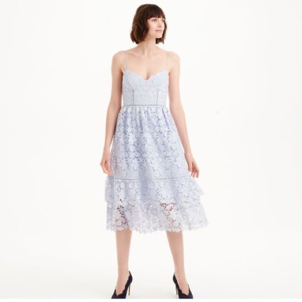 Club Monaco Nanhah Lace Midi Dress in Light Bkue - Size 00